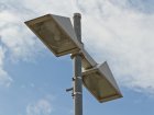Voll abgeschirmte Au&szlig;enbeleuchtung mit Reflektor und planer Abdeckscheibe. Hier erkennt man gut den Reflektor zur Lichtlenkung.