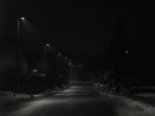 Voll abgeschirmte LED-Beleuchtung einer Durchgangsstra&szlig;e